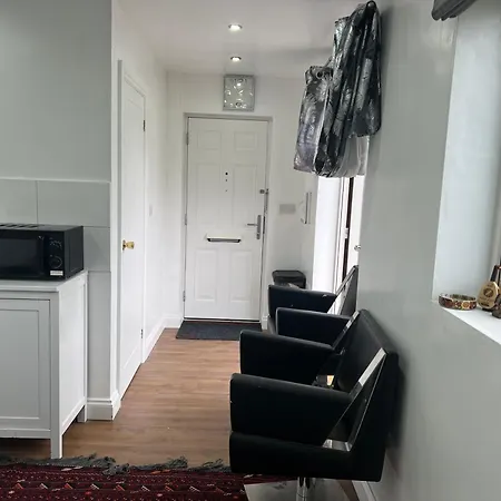 1 Bed Room & Bathroom Garden No Kitchen Stoke Poges Exterior photo